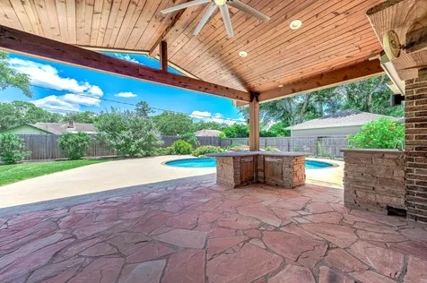 69 Briar Oak Court Alvin TX 77511