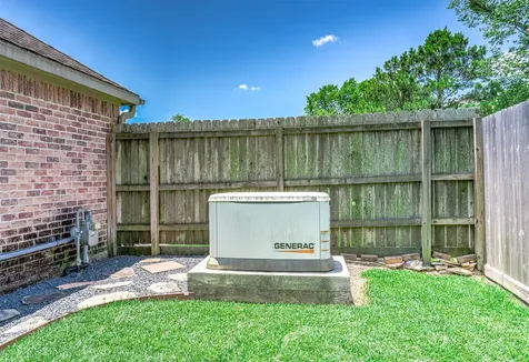 69 Briar Oak Court Alvin TX 77511
