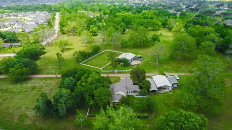 2810 Precinct Line Road Road Richmond TX 77406