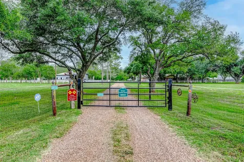 2810 Precinct Line Road Road Richmond TX 77406