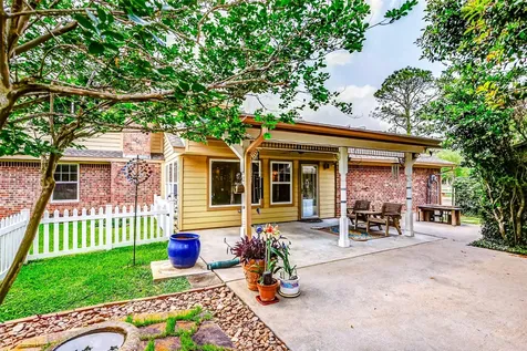 2810 Precinct Line Road Road Richmond TX 77406