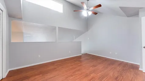 10811 Richmond Avenue Avenue 101 Houston TX 77042