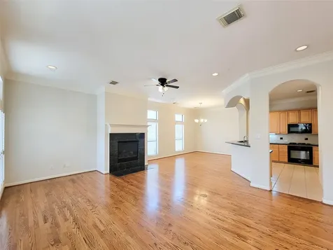 604 Reinerman Street Houston TX 77007
