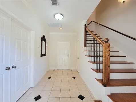 604 Reinerman Street Houston TX 77007