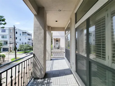 604 Reinerman Street Houston TX 77007