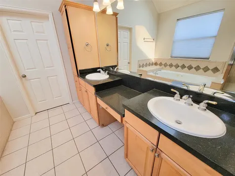 604 Reinerman Street Houston TX 77007