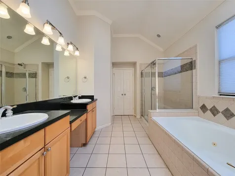604 Reinerman Street Houston TX 77007