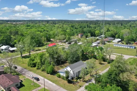 201 N Magnolia Street Corrigan TX 75939