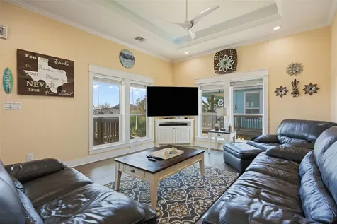 2569 Palm Drive Crystal Beach TX 77650