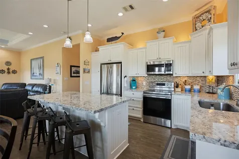 2569 Palm Drive Crystal Beach TX 77650