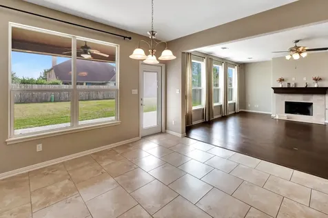 115 Copper Rock Cove Victoria TX 77904