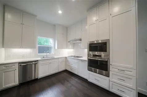 7714 Jacquelyn Oaks Road Houston TX 77055