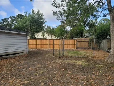 7211 Deep Forest Drive Houston TX 77088