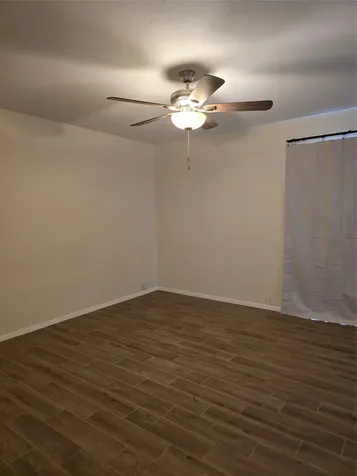 2101 Fountain View Drive 27 Houston TX 77057