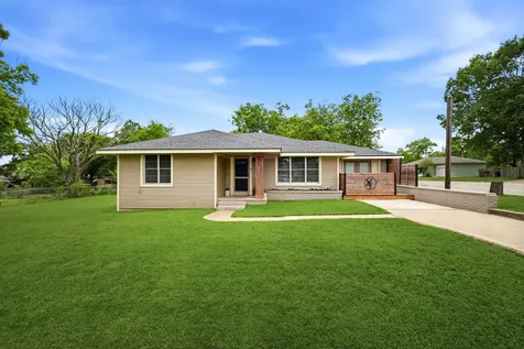 107 Sayles Street Brenham TX 77833