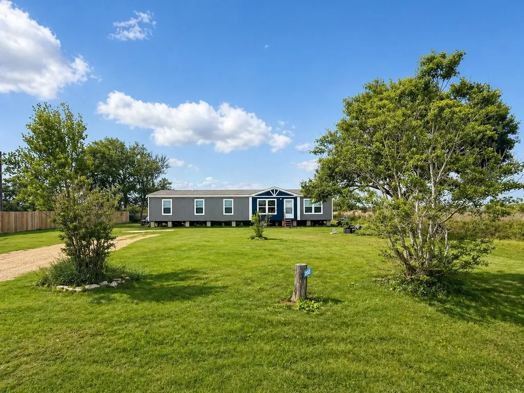 402 Lisa Mae Road Bellville TX 77418