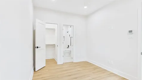 4508 Robertson Houston TX 77009