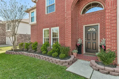 1116 Lake Shore Drive Pearland TX 77581