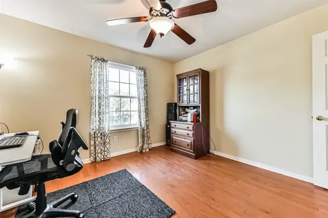 1116 Lake Shore Drive Pearland TX 77581