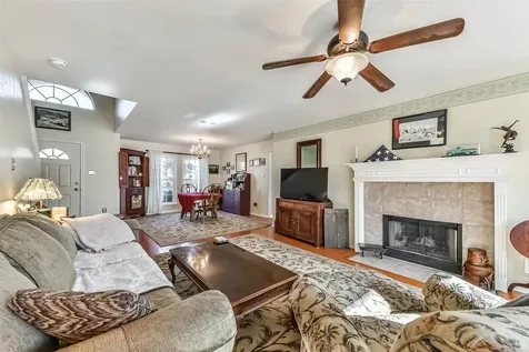1116 Lake Shore Drive Pearland TX 77581