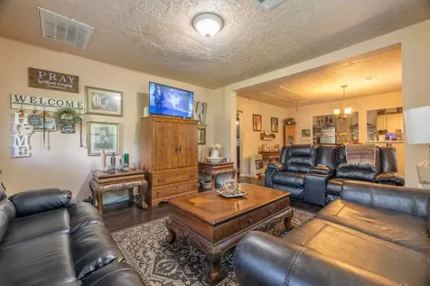 708 Plum Grove Road Cleveland TX 77327