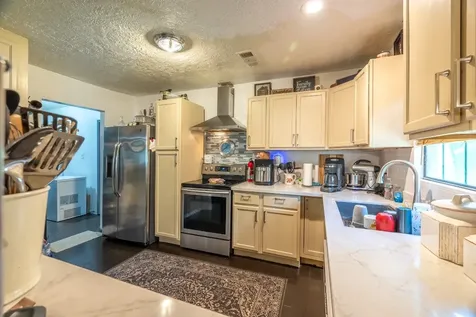 708 Plum Grove Road Cleveland TX 77327