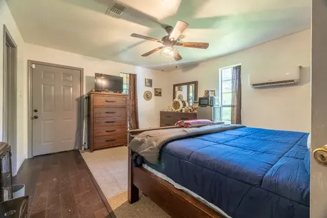 708 Plum Grove Road Cleveland TX 77327