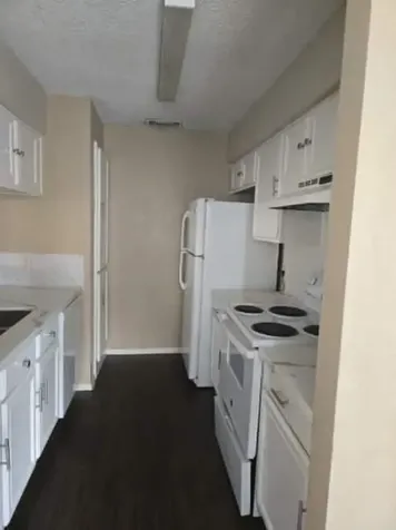 6601 Sands Point Drive 56 Houston TX 77074