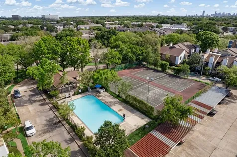 10047 Westpark Drive 33 Houston TX 77042