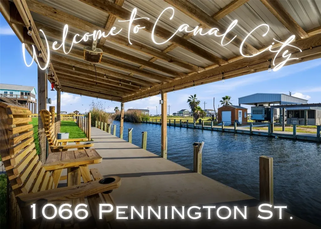 1066 Pennington Street Gilchrist TX 77617