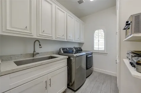 1726 Ashbury Park Drive Houston TX 77077