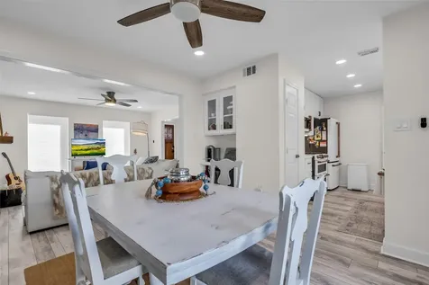 1223 Saxony Lane Houston TX 77058