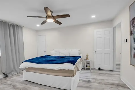 1223 Saxony Lane Houston TX 77058