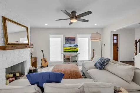1223 Saxony Lane Houston TX 77058