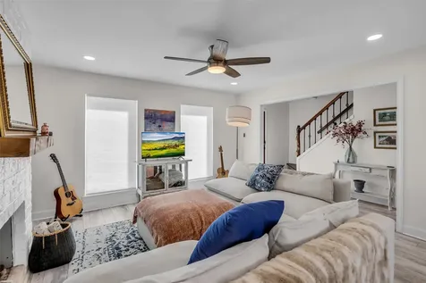 1223 Saxony Lane Houston TX 77058