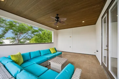 1208 Welch Street Houston TX 77006