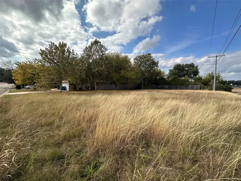1809 Neal Street Navasota TX 77868