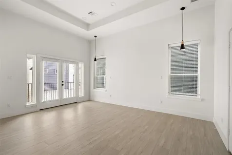 107 Tolima Dove Street Houston TX 77018