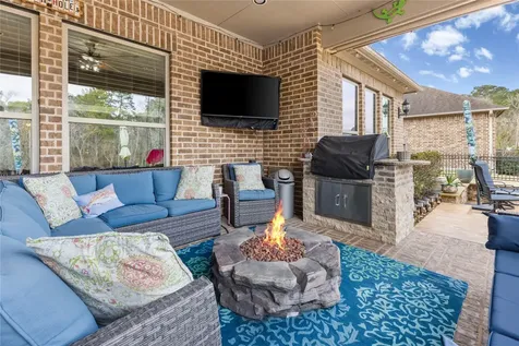 3131 N Cotswold Manor Drive Kingwood TX 77339
