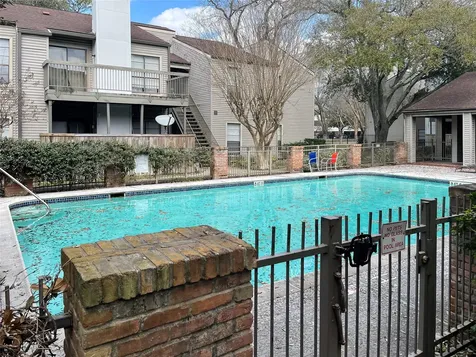 9707 Richmond Avenue 28 Houston TX 77042