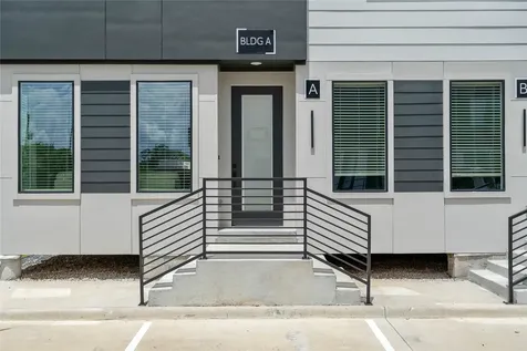 3522 Mansfield Building B Street B Houston TX 77091