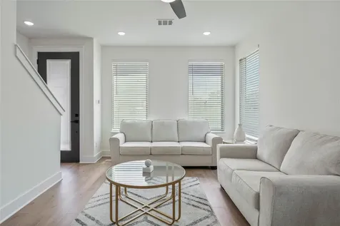 3522 Mansfield Building B Street B Houston TX 77091