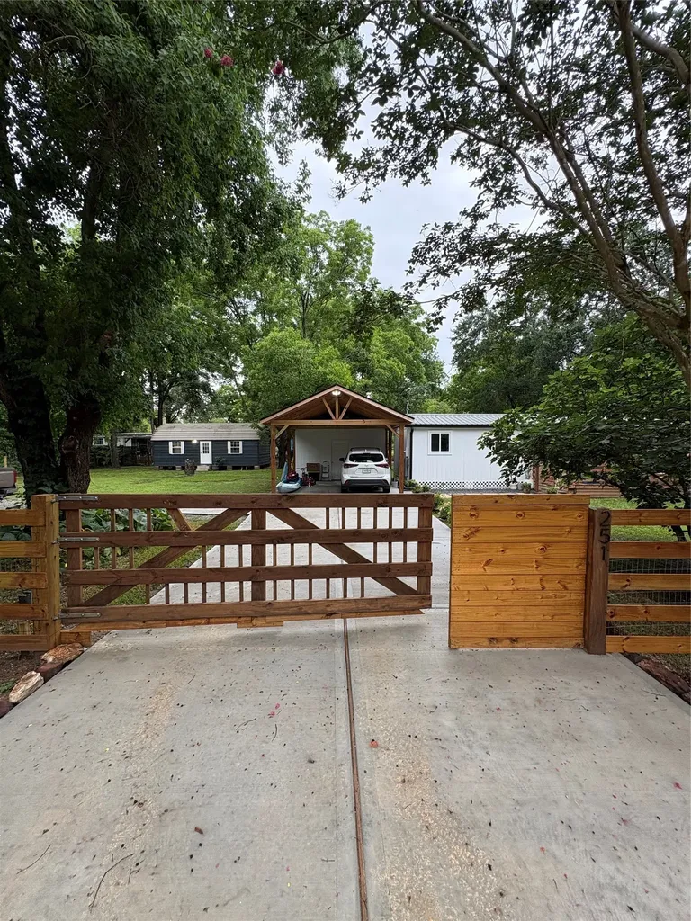 251 Mudd Street Coldspring TX 77331