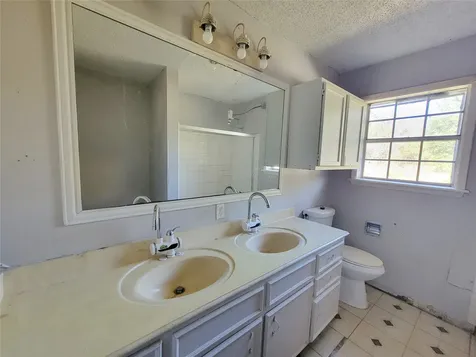 2263 Fm 2610 Road Cleveland TX 77327