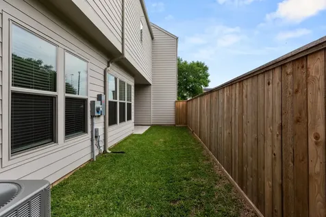 3512 Mosley Court A Houston TX 77004