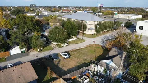 607 Melwood Street Houston TX 77009