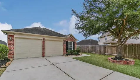 2123 Castle Gardens Lane Katy TX 77449
