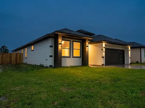 1065 Road 5203 Cleveland TX 77327