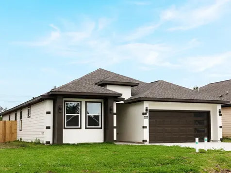 1065 Road 5203 Cleveland TX 77327