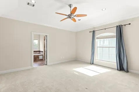 5610 Kiam Street C Houston TX 77007